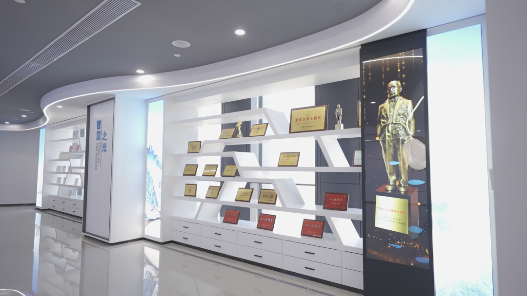 智慧大厦智能展厅中国中铁昆明大厦文化展示中心喜获首批中国中铁开路